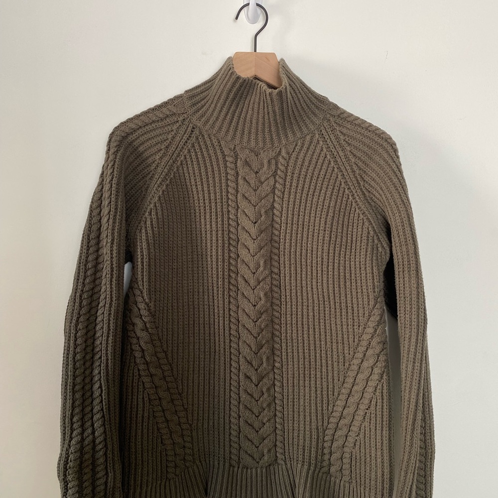 lululemon hunter green cable turtleneck sweater